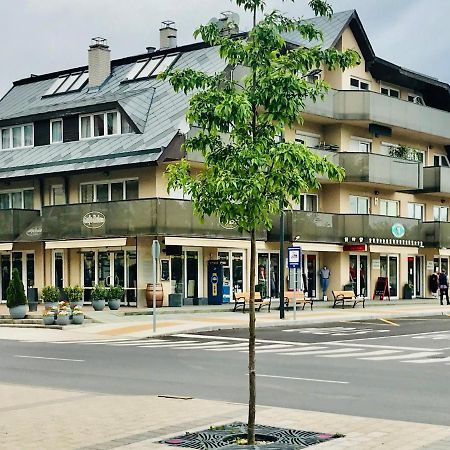 Cafe Relax Apartments Héviz Zewnętrze zdjęcie