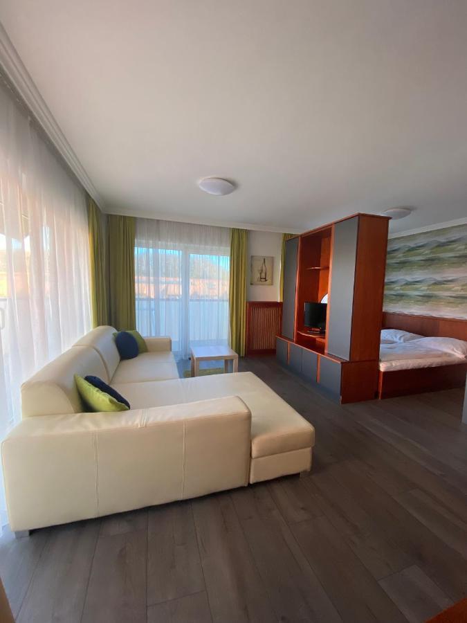 Cafe Relax Apartments Héviz Zewnętrze zdjęcie