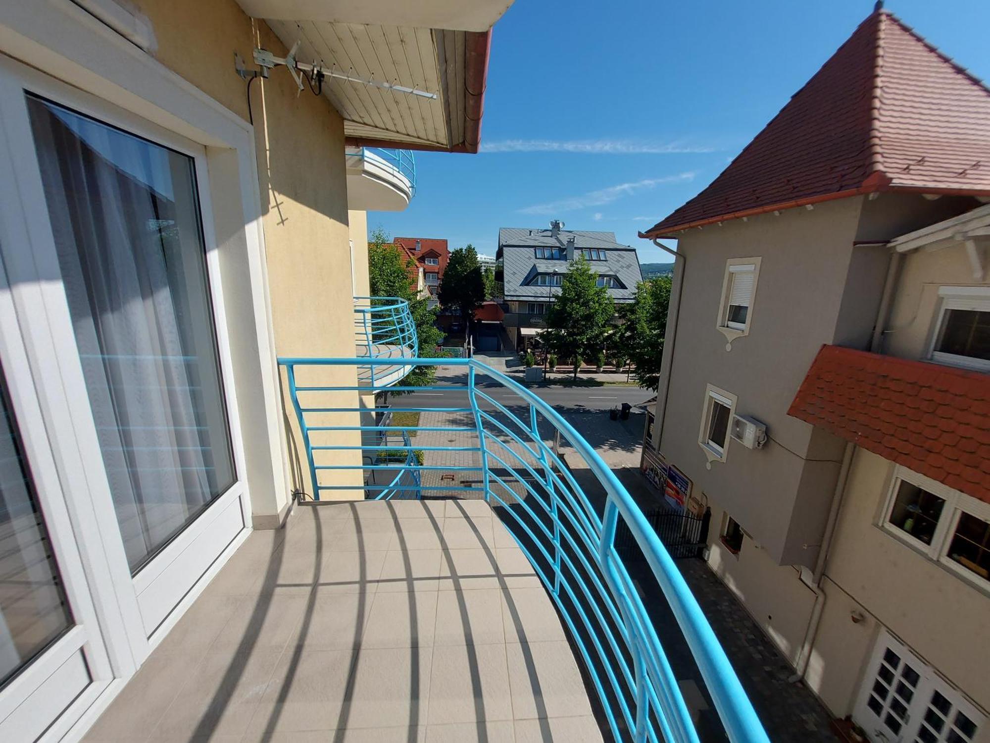 Cafe Relax Apartments Héviz Zewnętrze zdjęcie